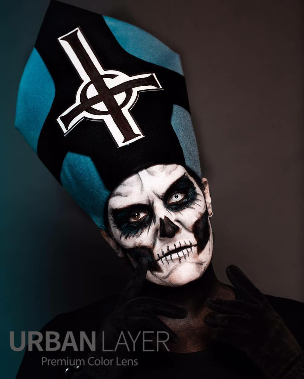 Halloween White out contact zombie costume